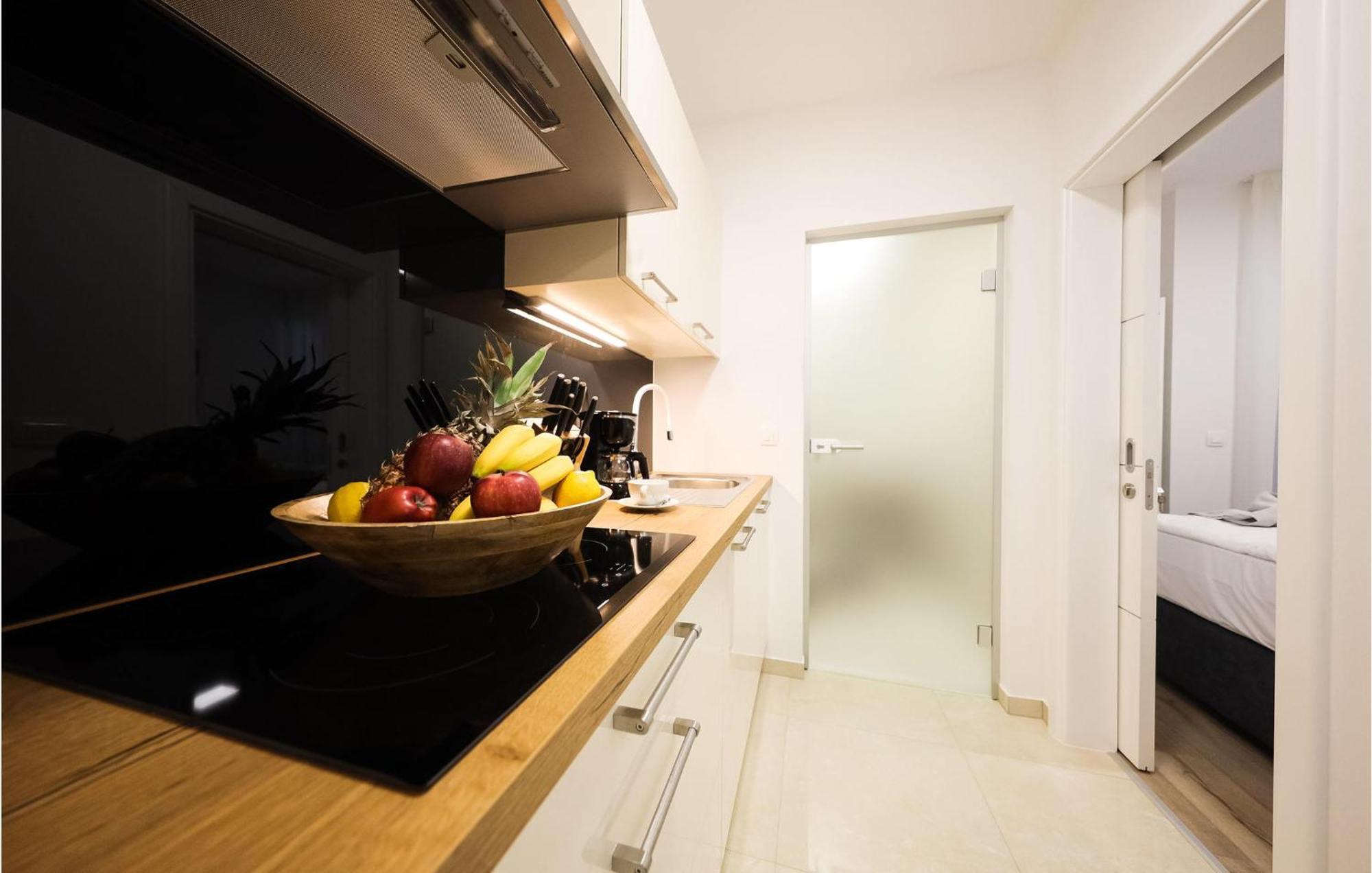 Lovely Apartment In Zadar With Wifi Exterior foto